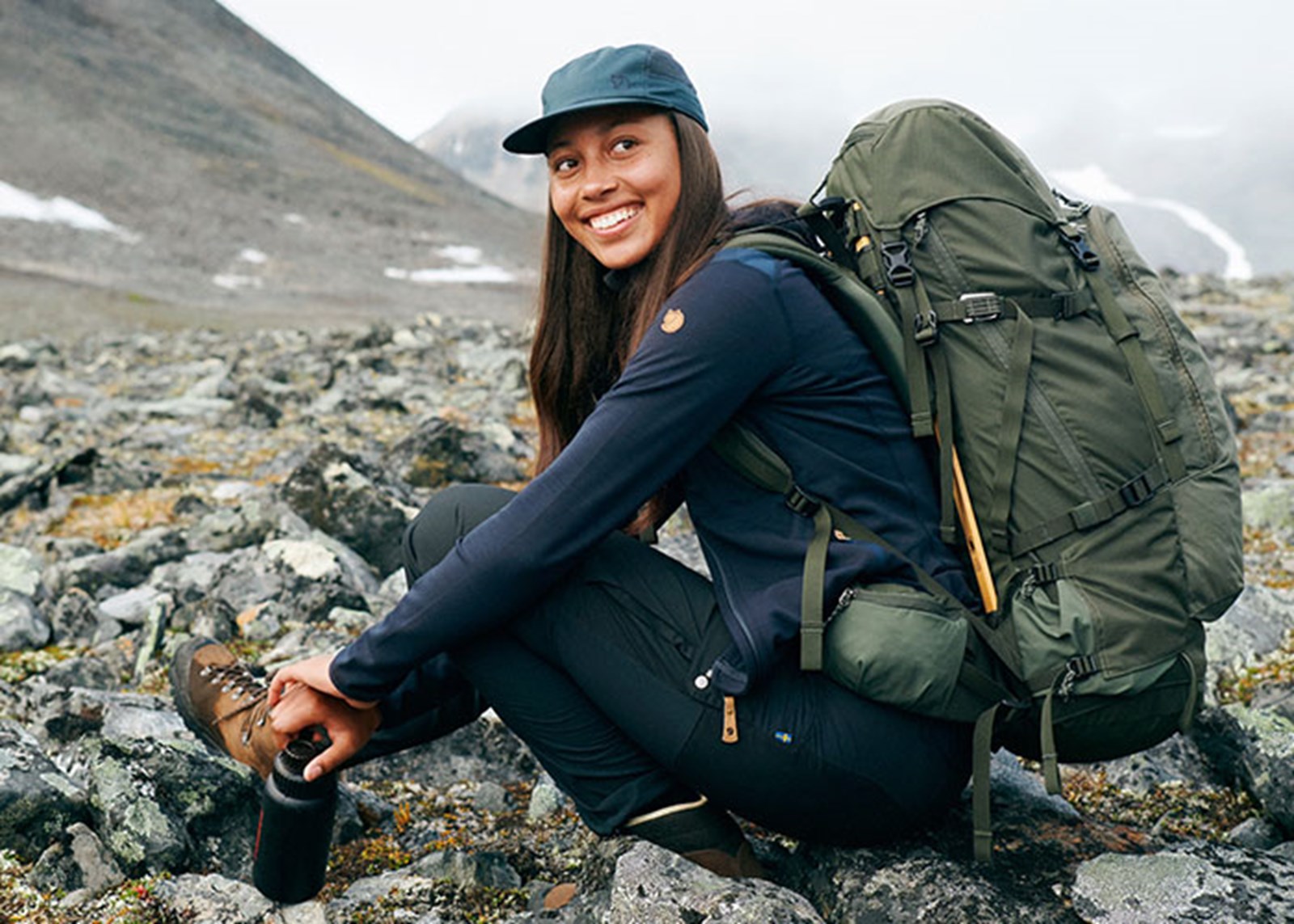 Kvinde i Fjällräven tøj.