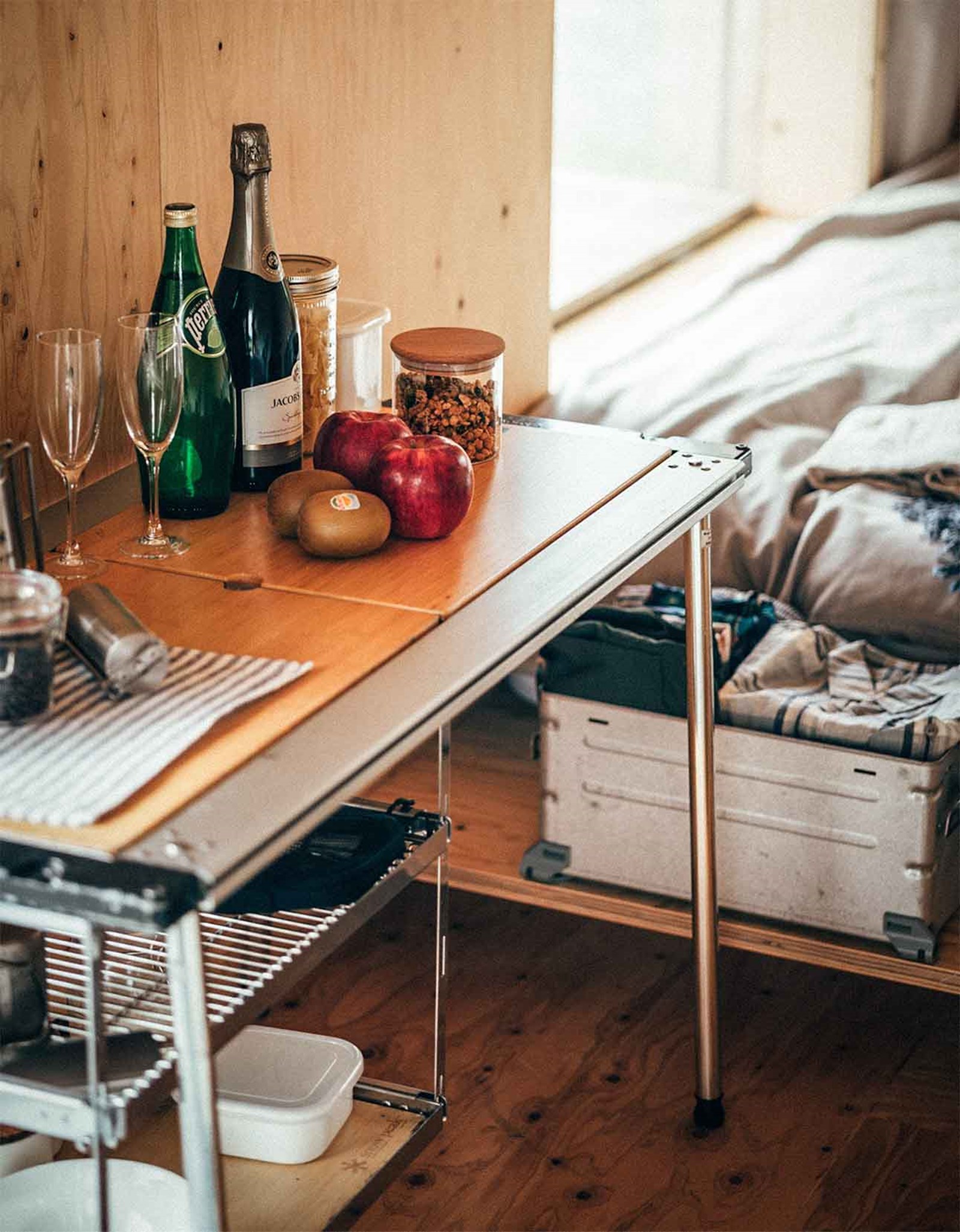 IGT bord med vinglas og frugter på-