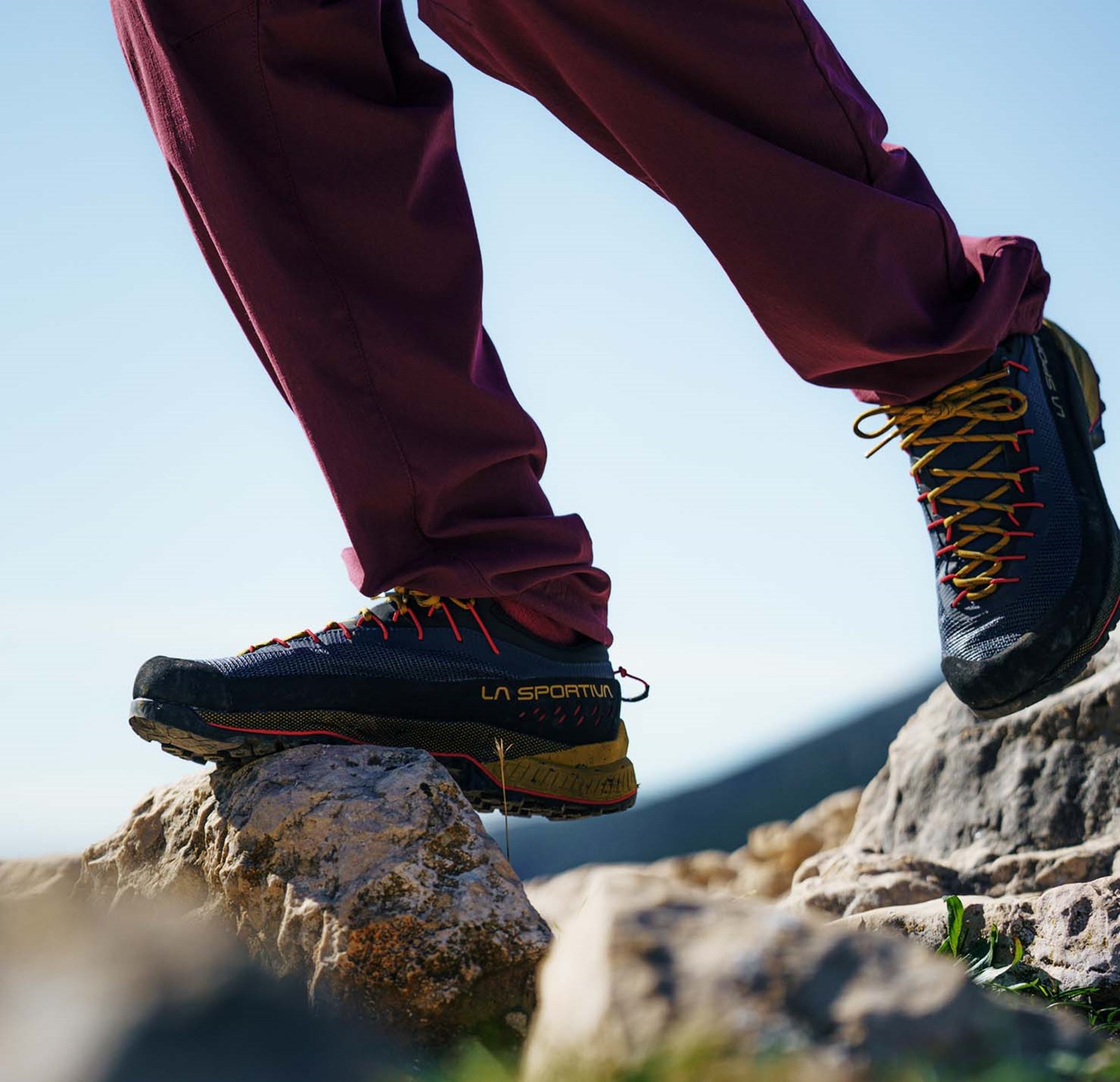 Closeup af en La Sportiva vandresko.