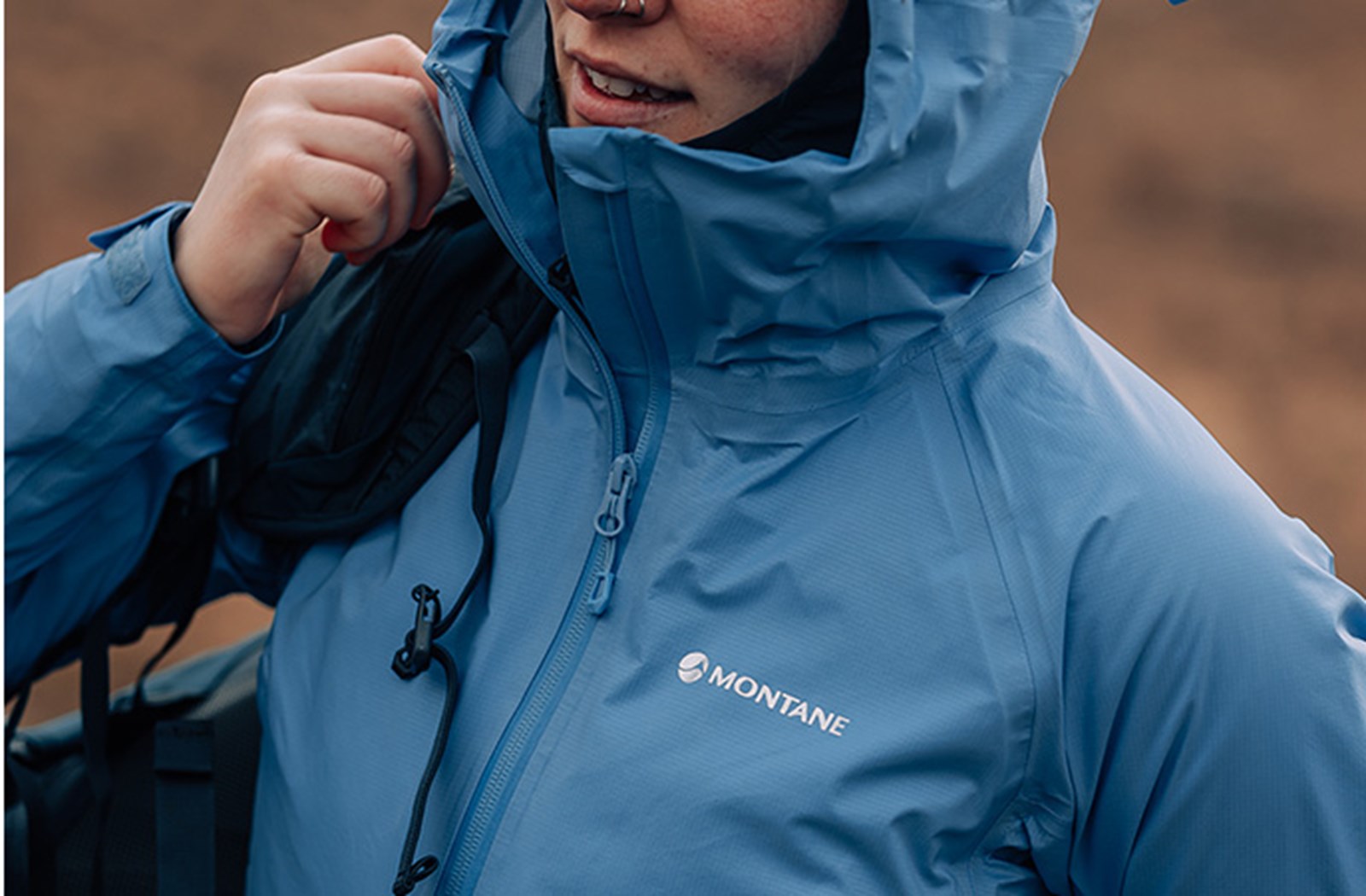 Montane skaljakke i brug.