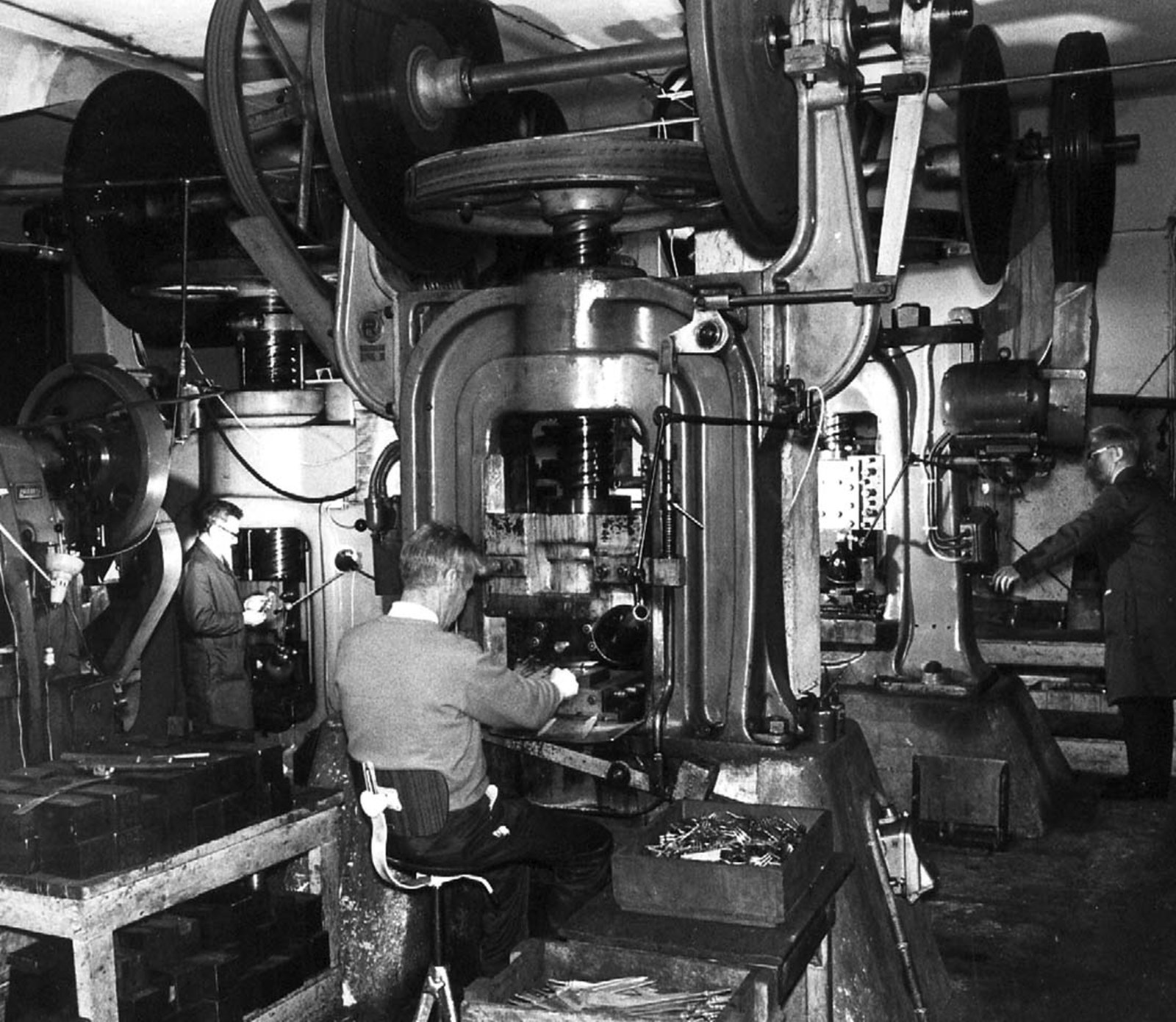 Helles fabrik i Holmedal i 50'erne.