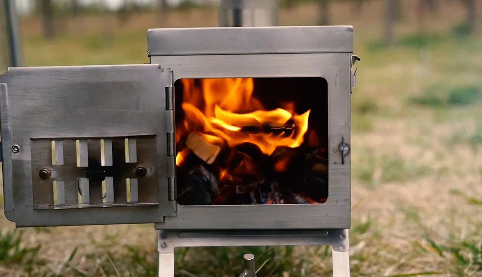 Teltovn med ild