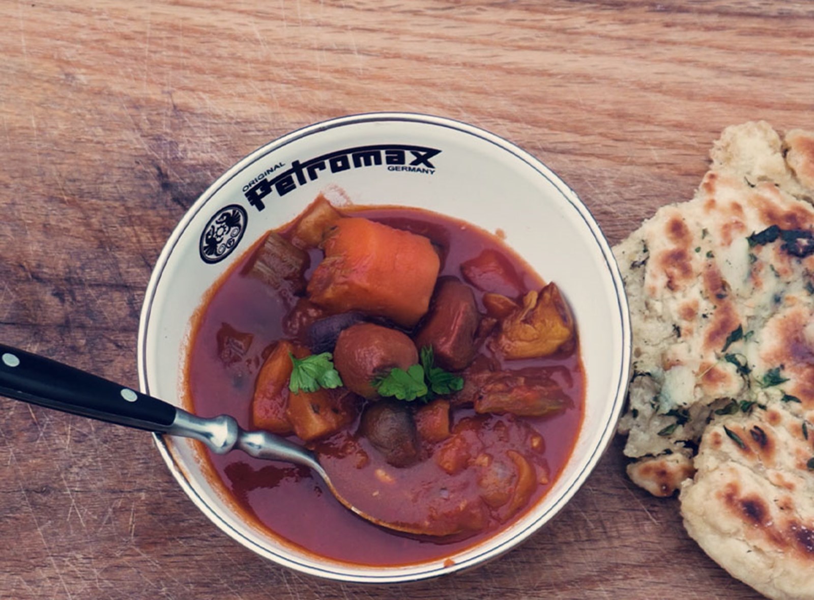 Opskrift på vintergryde på bål.