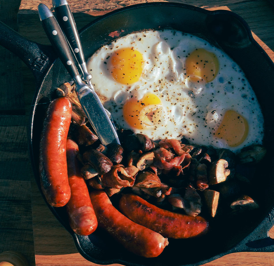 Nem morgenmad med æg og bacon